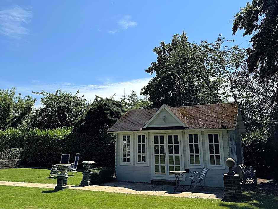 Hookwood Lodge London Gatwick