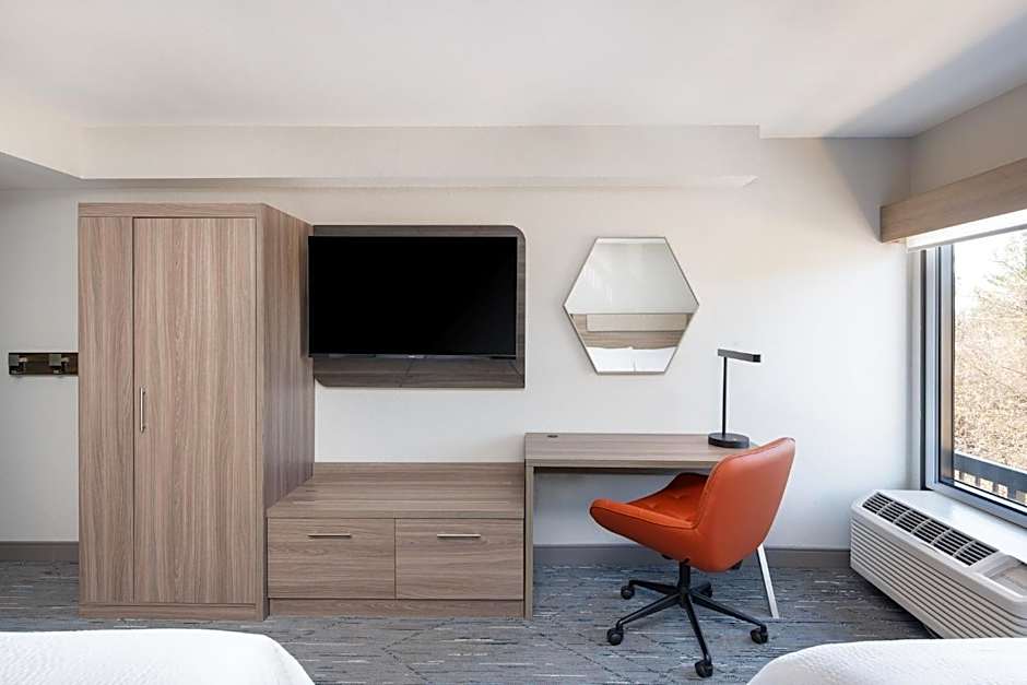 Holiday Inn Express Atlanta West - Theme Park By IHG