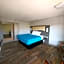 Mountain Vista Inn & Suites - Near the Island inPigeon Forge