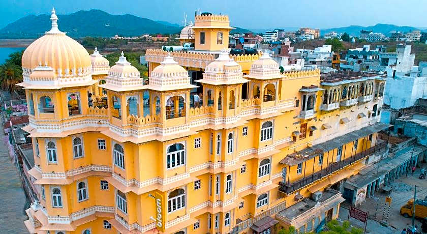 Bloom Boutique I Lake Pichola