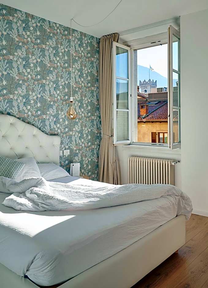 Lainez Rooms & Suites