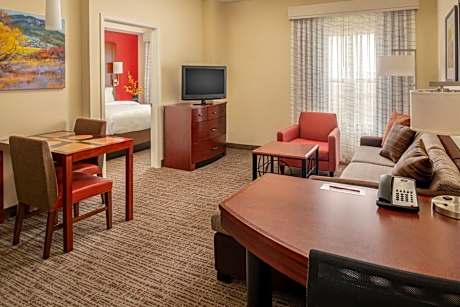 One-Bedroom King Suite with Fireplace