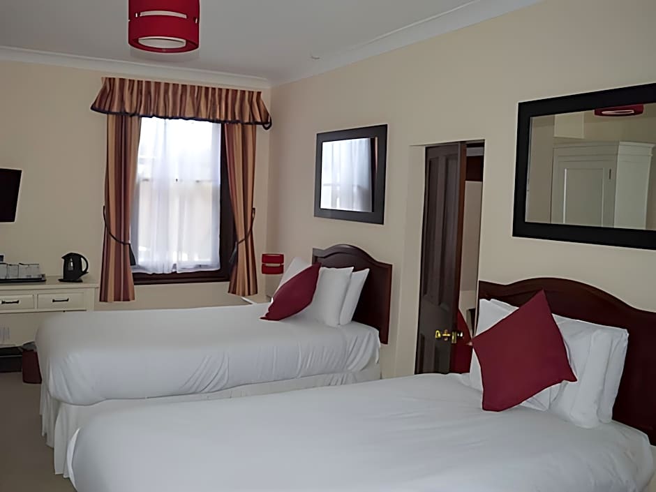 Pilgrims Hotel