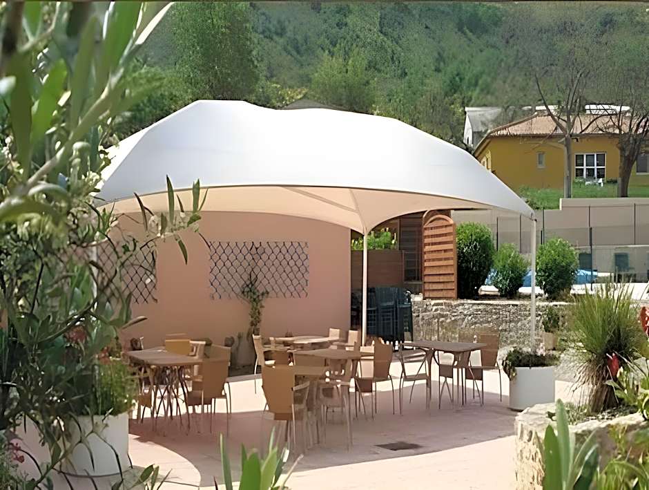Hotel Restaurant Les Chataigniers