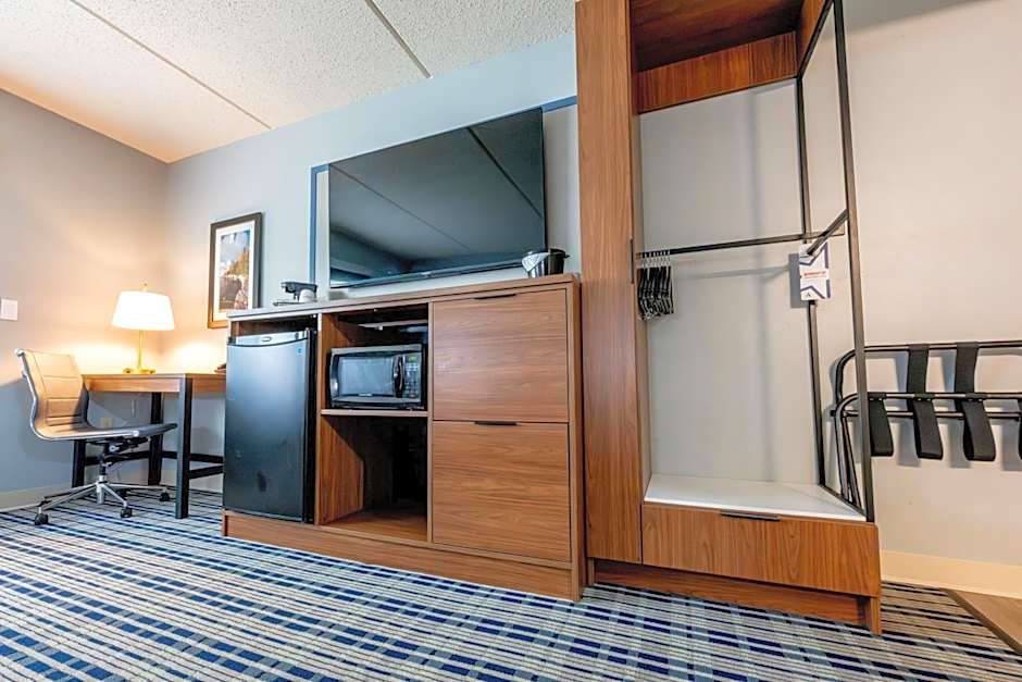 AmericInn by Wyndham Sturgeon Bay