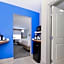 Holiday Inn Express & Suites Lexington Midtown By IHG