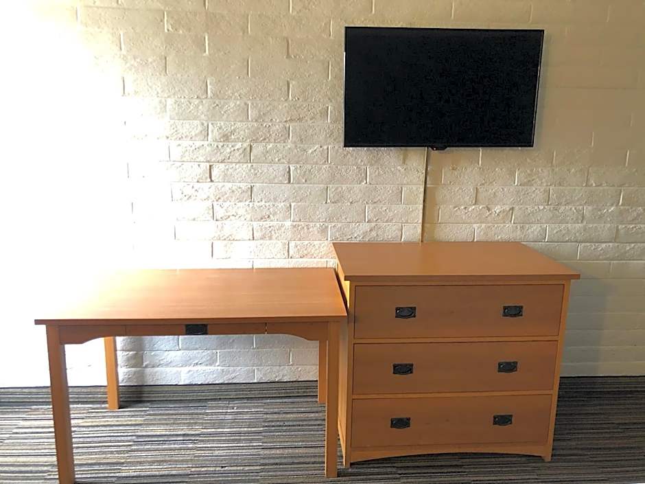 Knights Inn Dayton North