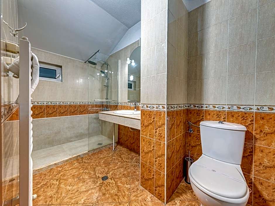 Zdjęcie 1 z 3 — Suite, Terrace