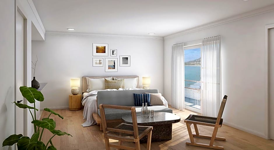 Pacific Edge Hotel