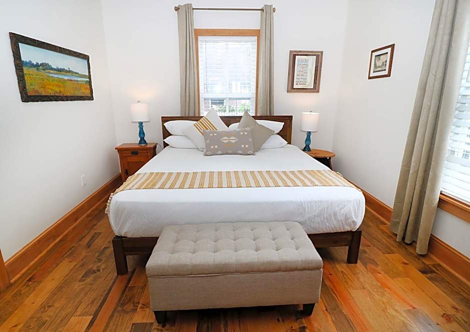 Sweetwater Branch Inn Bed And Breakfast