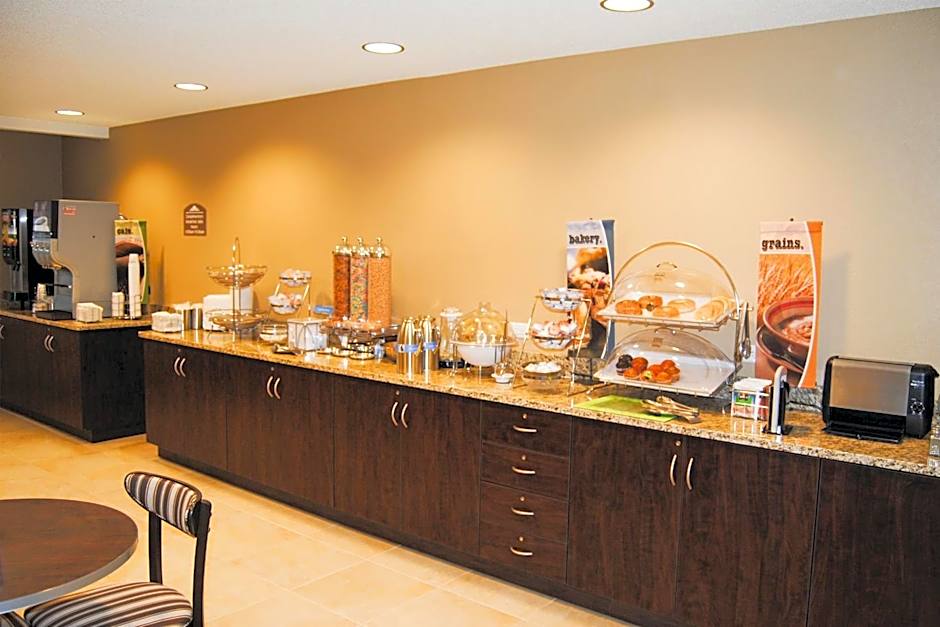 Microtel Inn & Suites by Wyndham Mineral Wells/Parkersburg