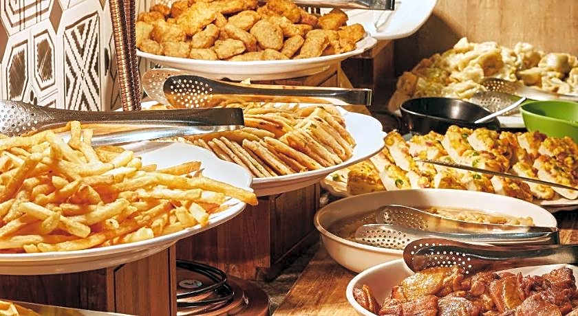 Lan Kwai Fong Garden Hotel 