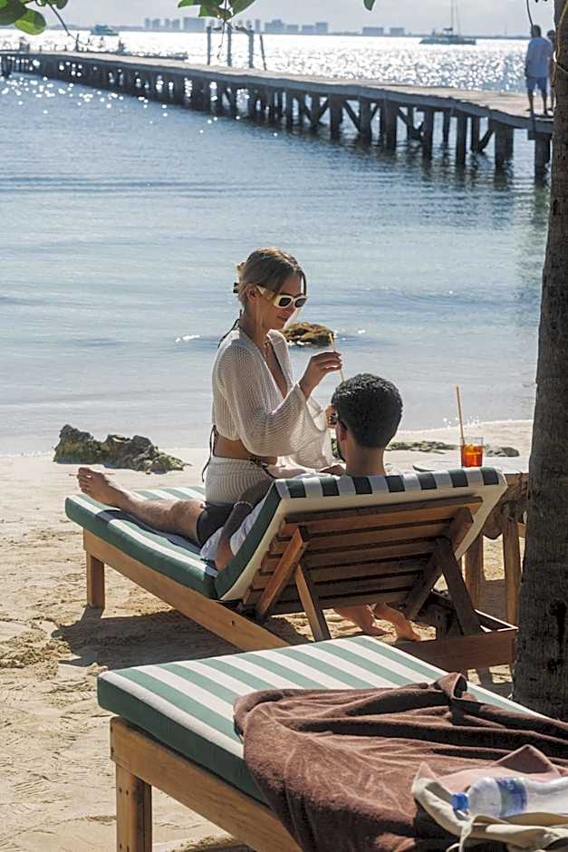 Nomads Hotel & Beachclub