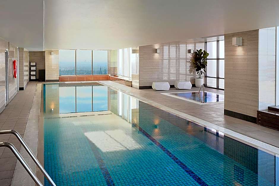 Meriton Suites World Tower, Sydney