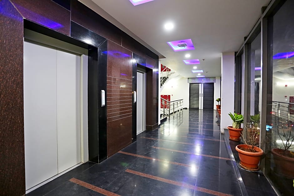 897 Hotel Surabhi Elite