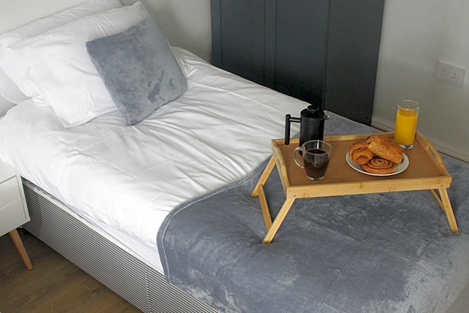 Elegant Room in St Albans