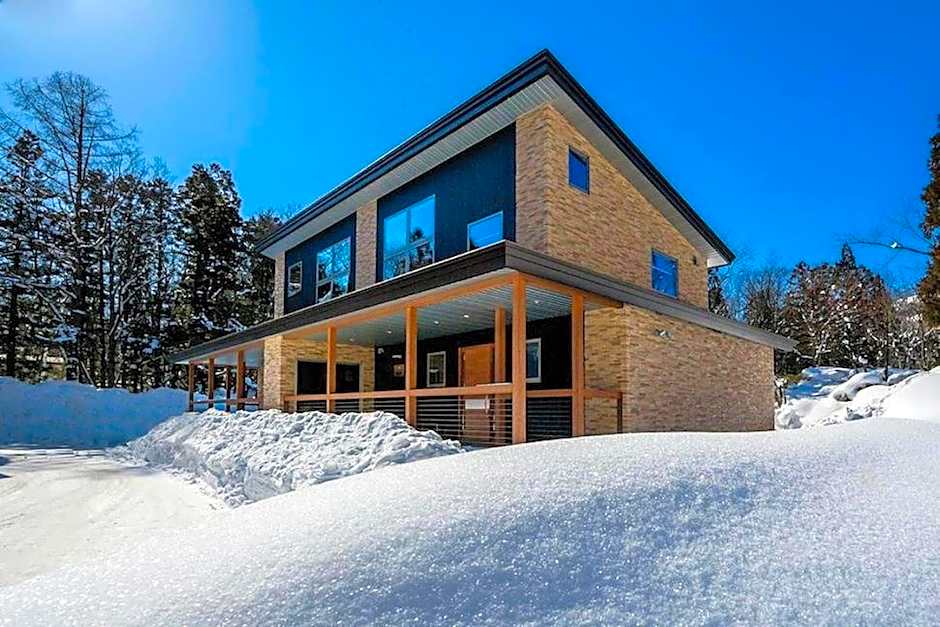 Phoenix Chalets by HHG