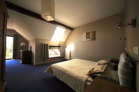 Triple Room with Terrace and Lake View