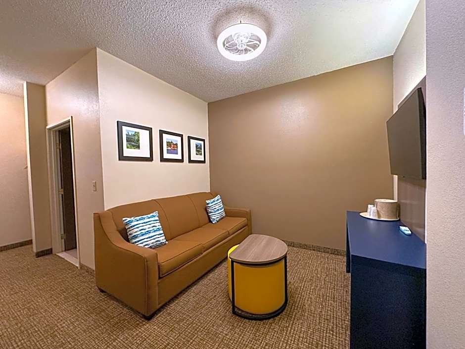 Country Inn & Suites by Radisson, Rock Falls, IL