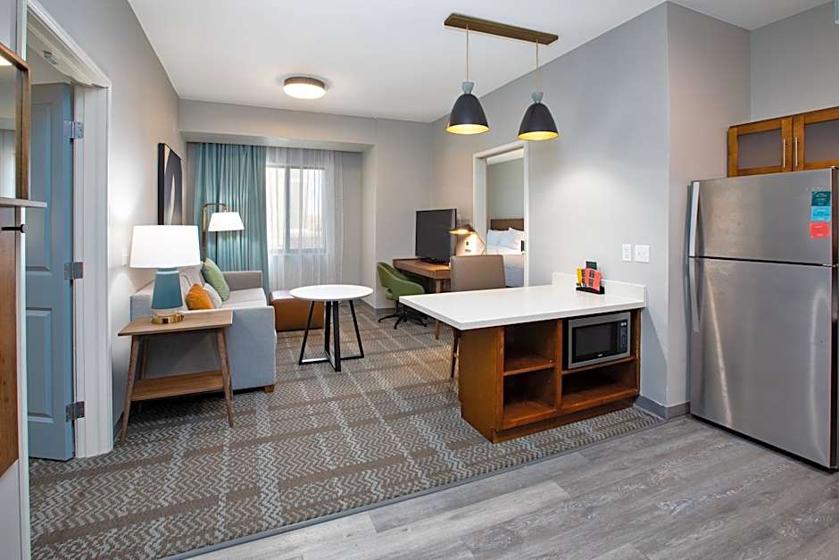 Staybridge Suites Ames By IHG