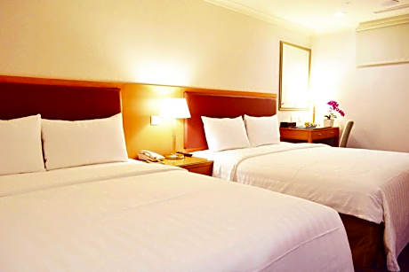 Quadruple Room without Window