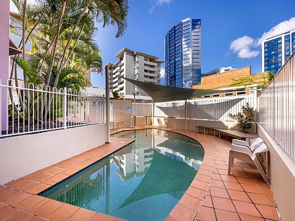 Spring Hill Gardens Apartments