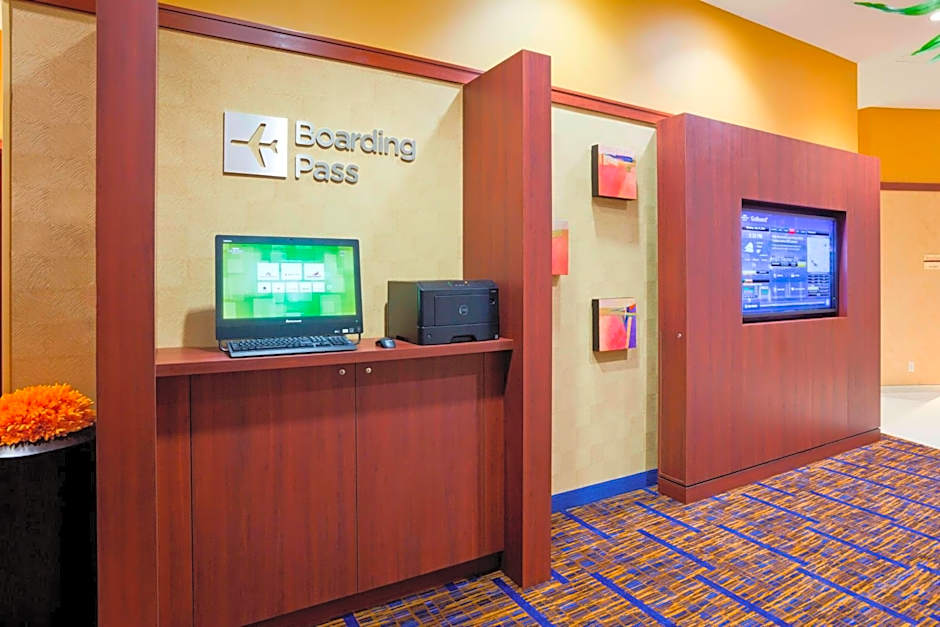 Courtyard by Marriott Minneapolis Maple Grove/Arbor Lakes