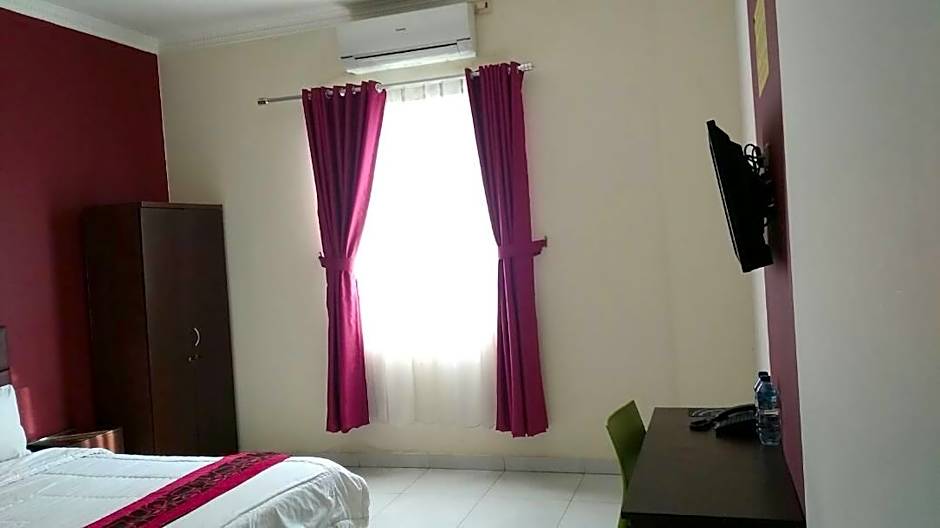 Charaka Hotel