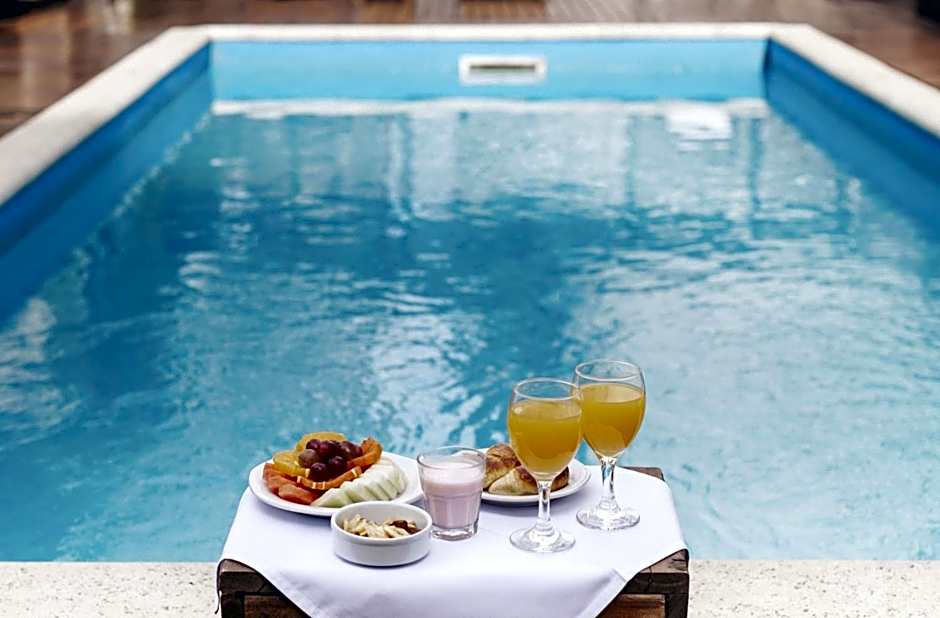 Cyan Americas Towers Hotel