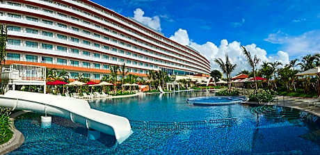 Hilton Okinawa Chatan Resort