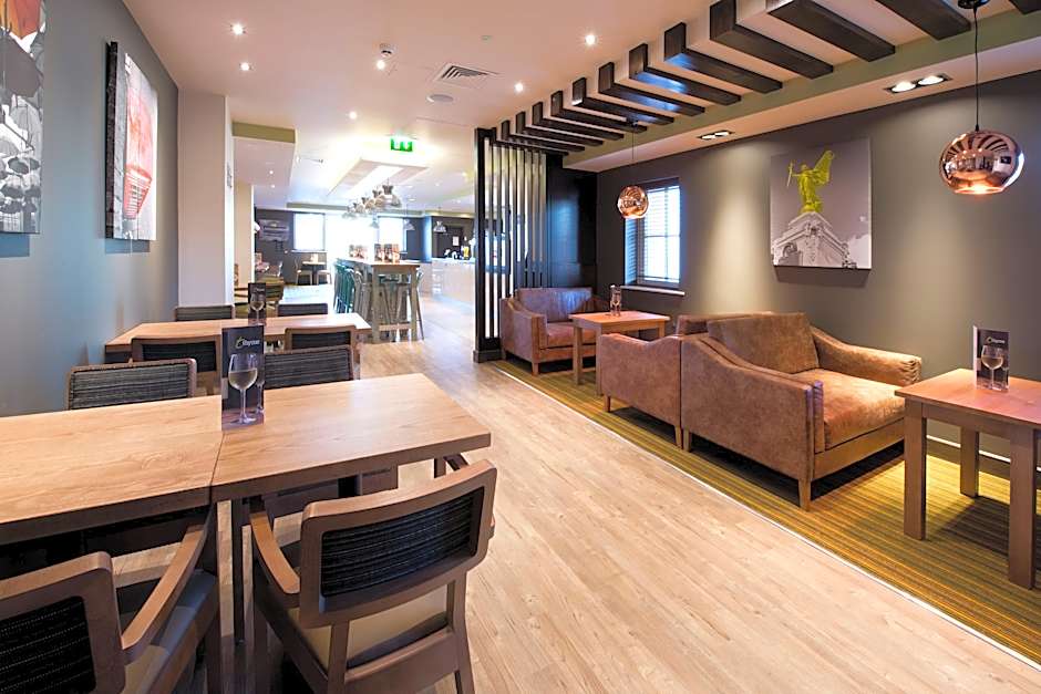 Premier Inn Colchester Town Centre