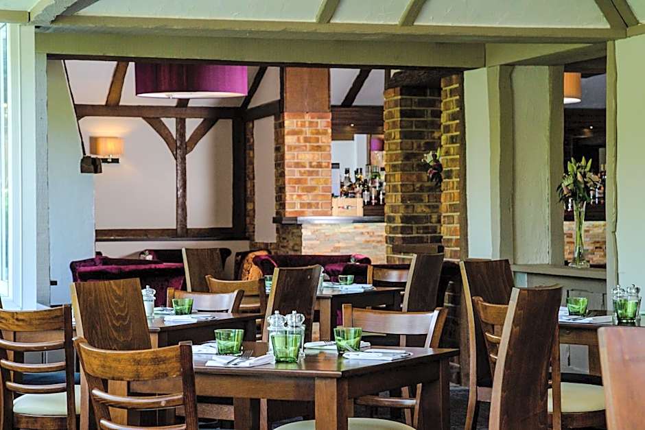 The Legacy Rose & Crown Hotel