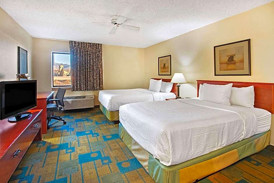 La Quinta Inn & Suites by Wyndham Albuquerque Journal Ctr Nw