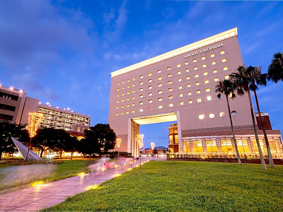 Navios Yokohama