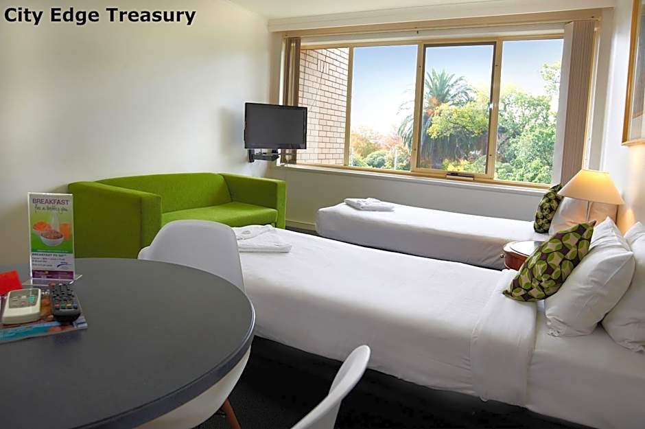 City Edge East Melbourne Apartment Hotel