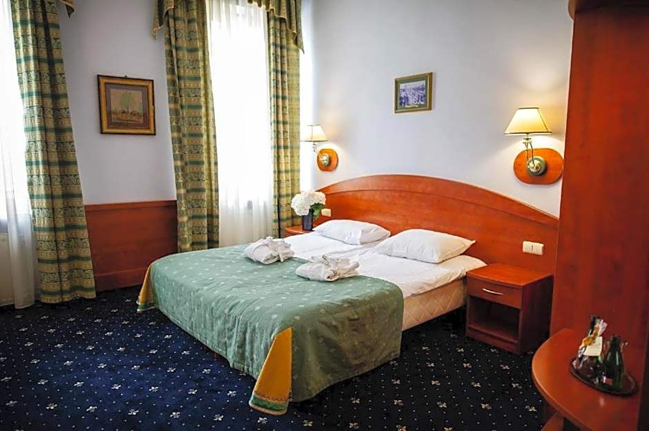 Pietrak Hotel