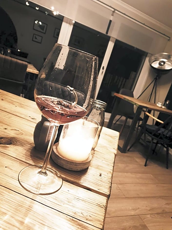 Airanloch Bed & Breakfast, Loch Ness, Adult Only