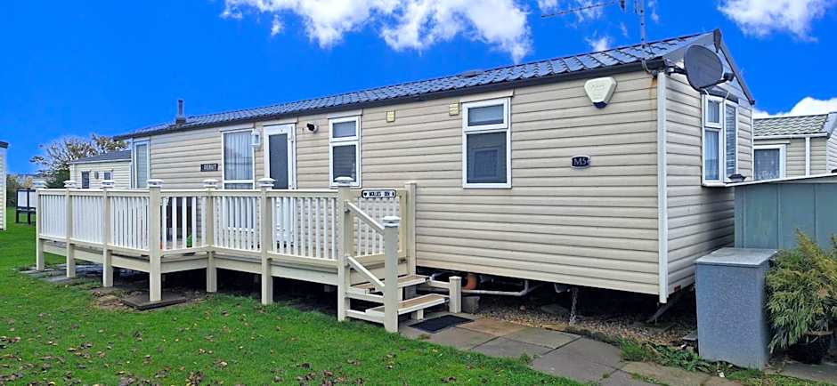 MOLLIES DEN 6 Berth 2 Bedrooms Waterside Leisure Park Ingoldmells