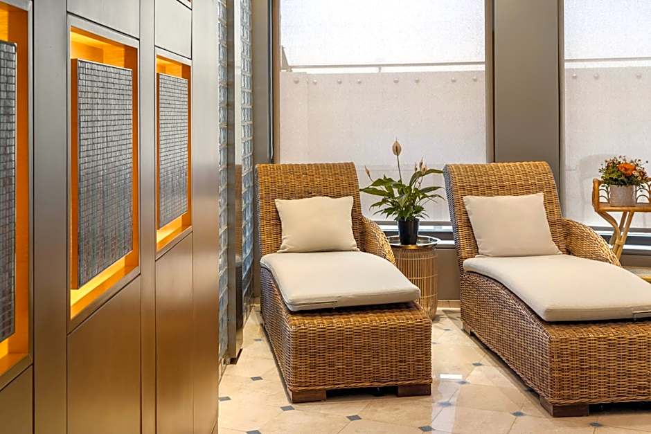 Meliá Athens
