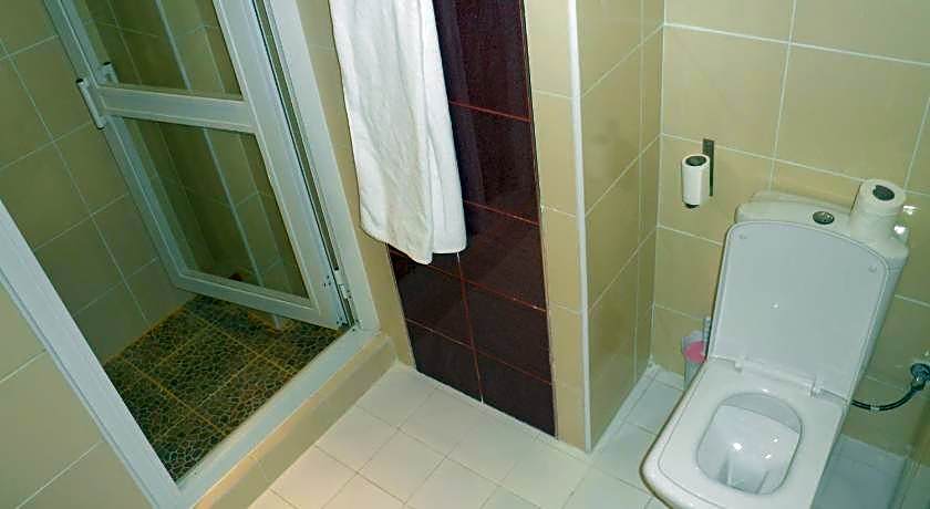 Marina Royal Hotel Suite