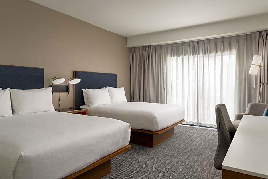 Courtyard by Marriott Brunswick