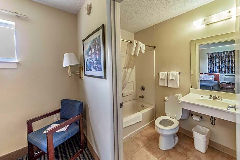 Studio 6 Greensboro NC I40