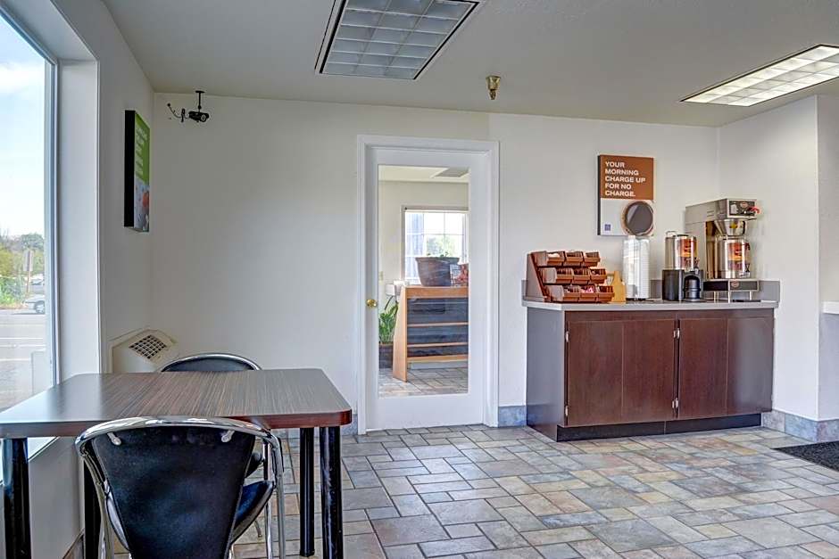 Motel 6-The Dalles, OR