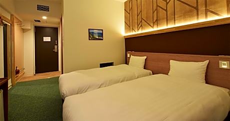 Twin Room - Non-Smoking