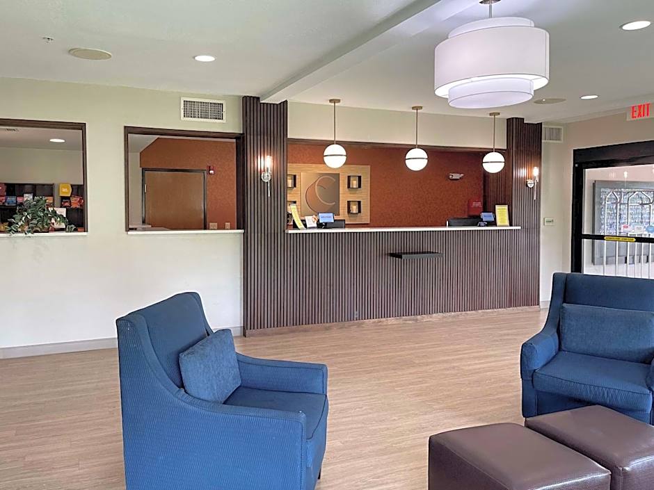 Comfort Suites Near Seaworld
