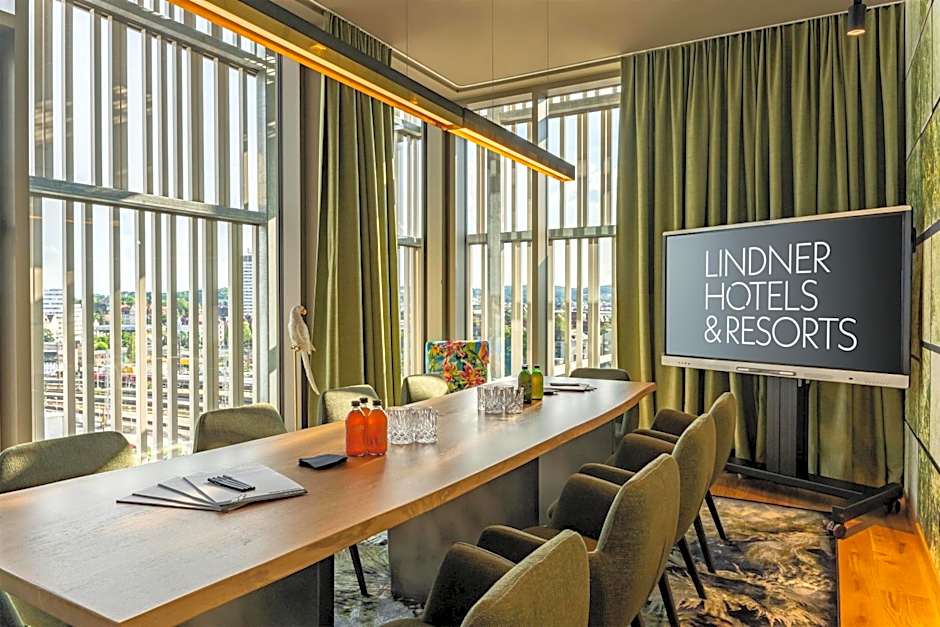 me and all hotel Ulm, by Hyatt