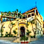 Sarnich Cave Suites