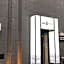 Hotel U