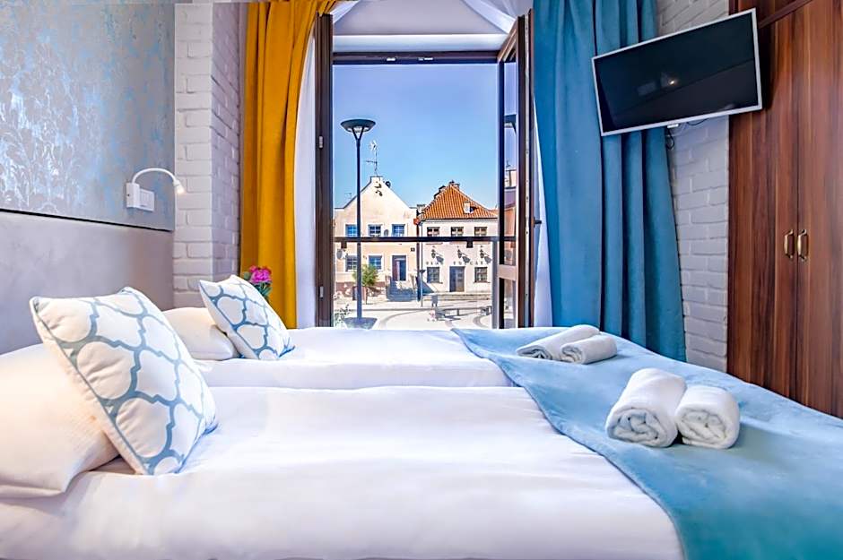 Pod Wzgórzem Bed & Breakfast