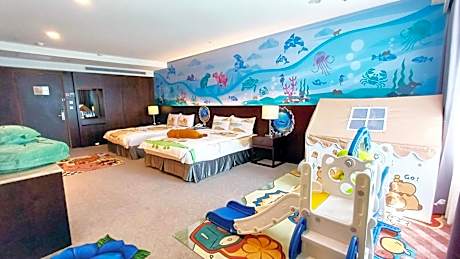 Parent-child Theme Room